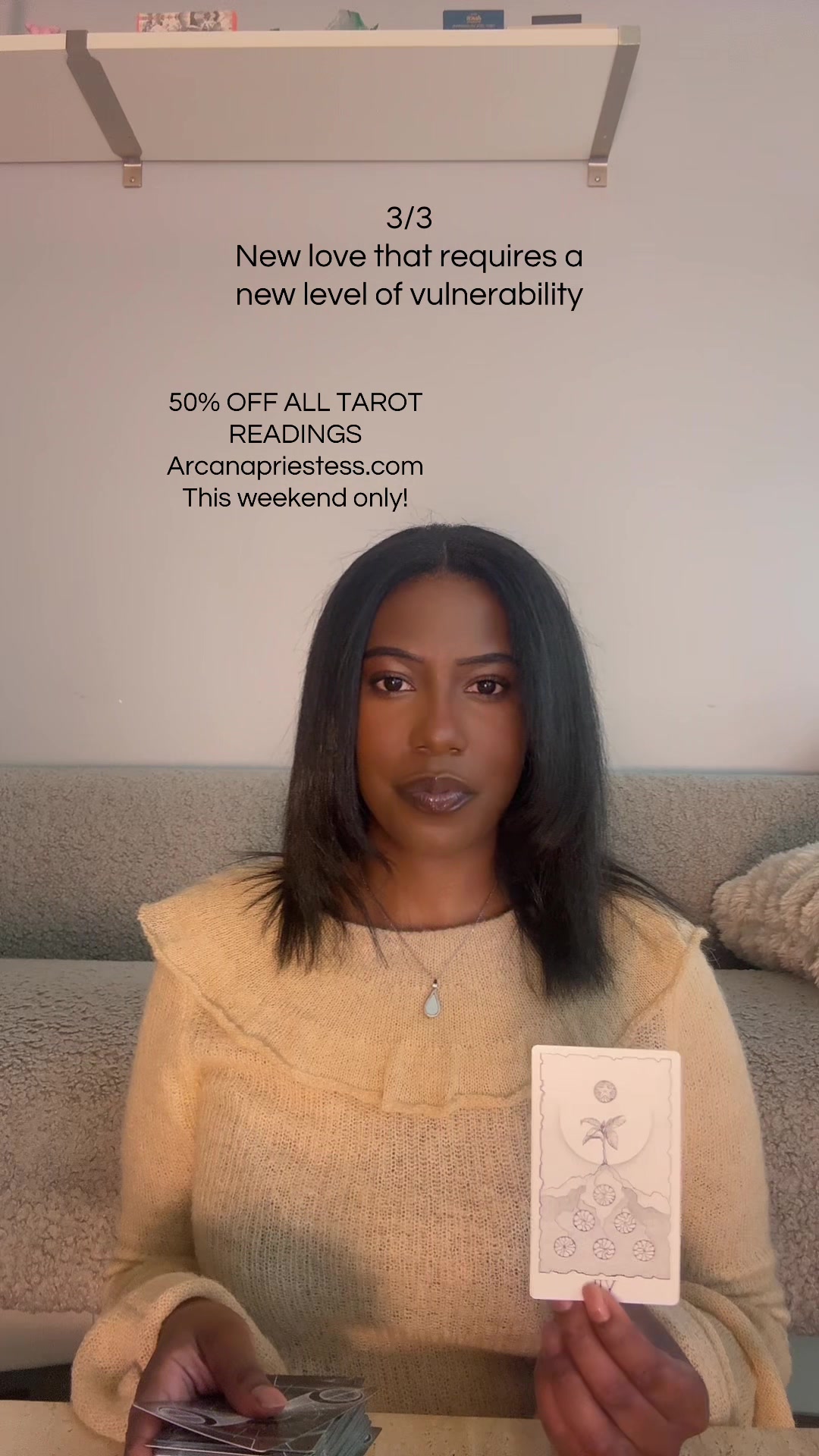 @Arcana Priestess Tarot Reader