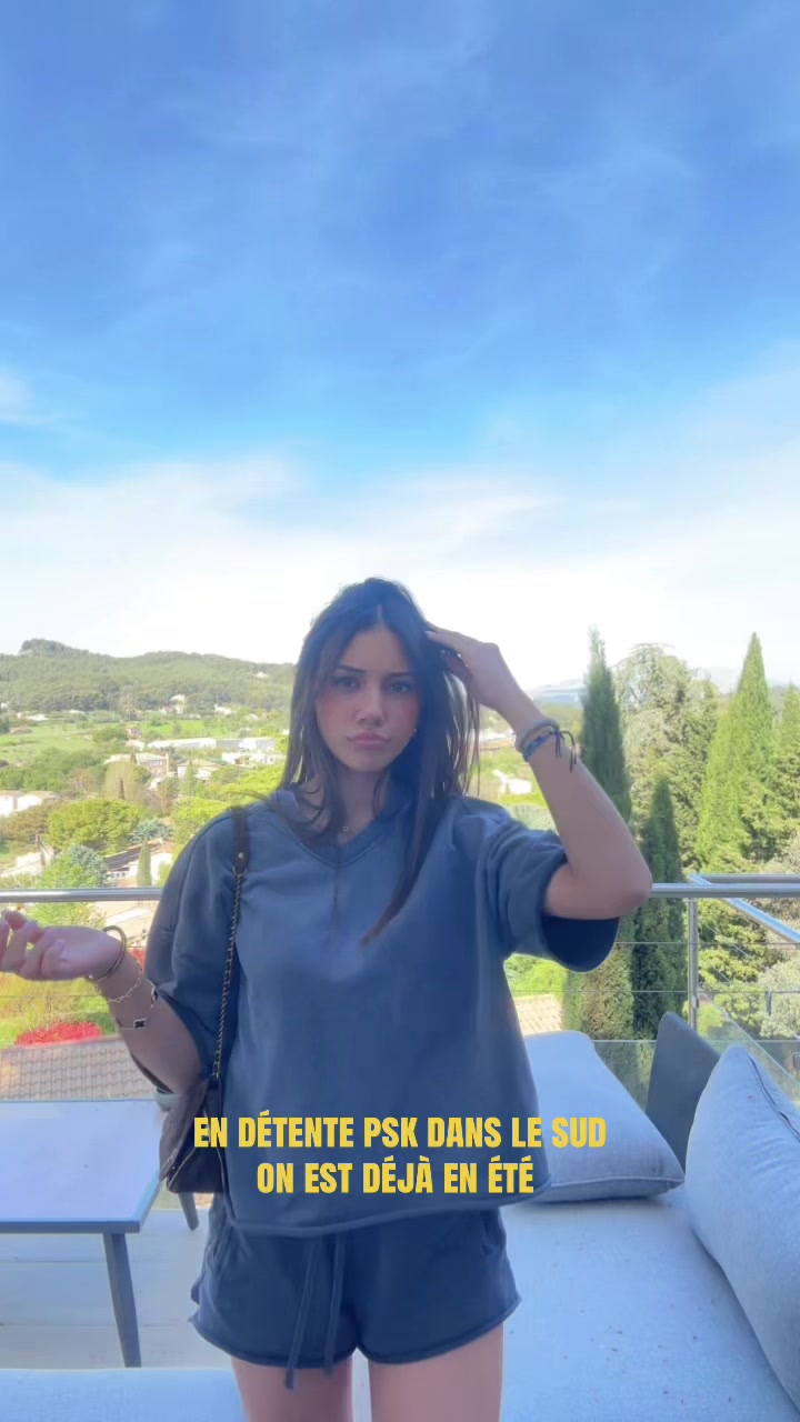 @🧸