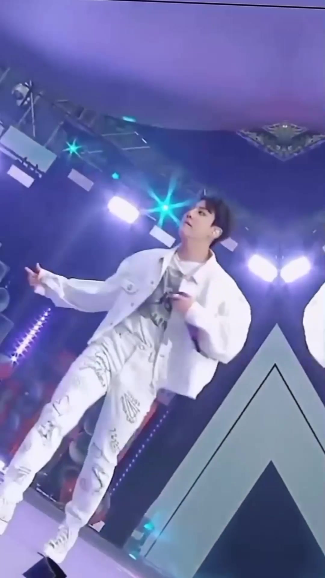 @JUNKOOK BTS
