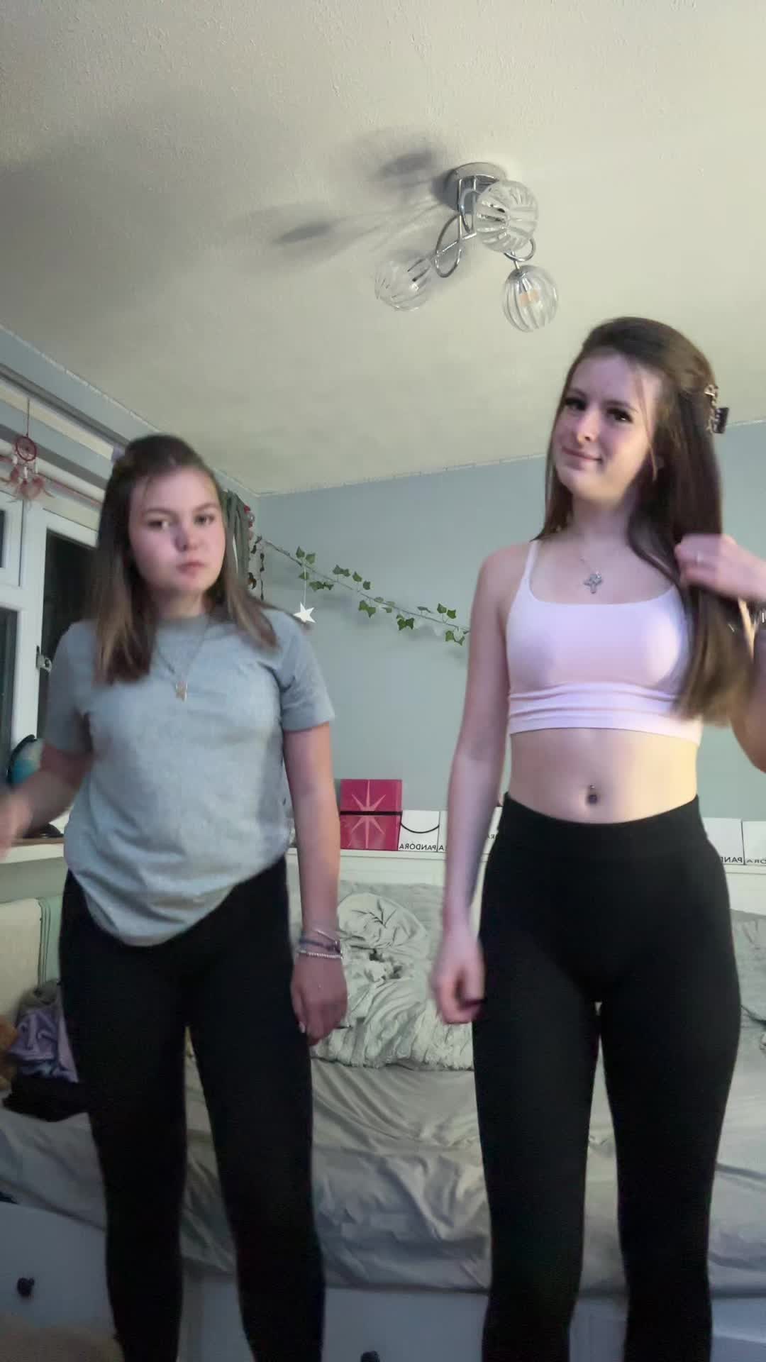 @Ellie and lilys life!