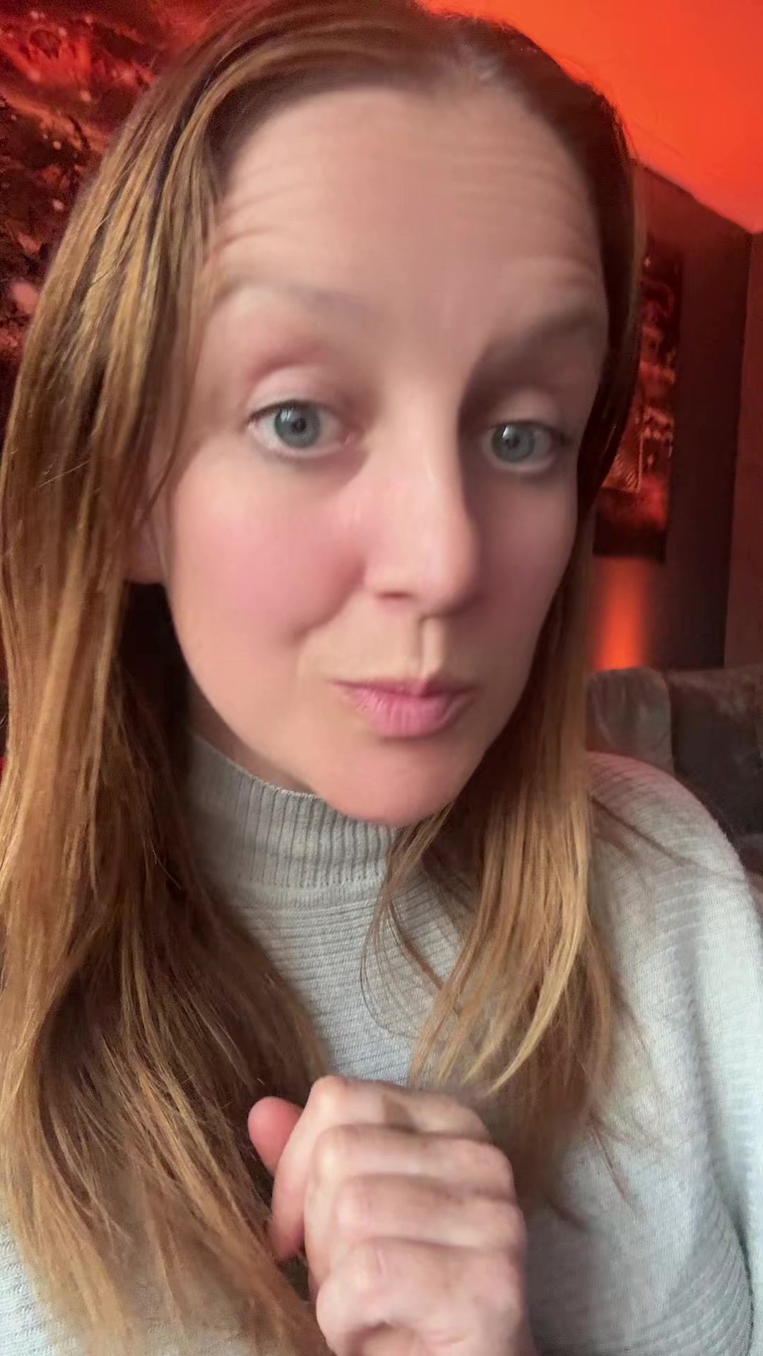 @Lyndsay Travers🏴