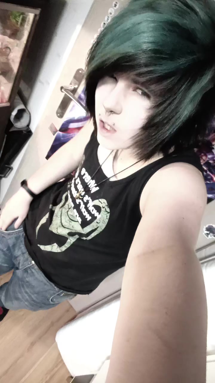 @Victor ⍟.⎊.✪ (。´-ω・) ᶻ 𝗓 𐰁