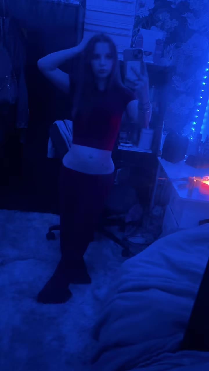 @Ameliacafff🤫🤫