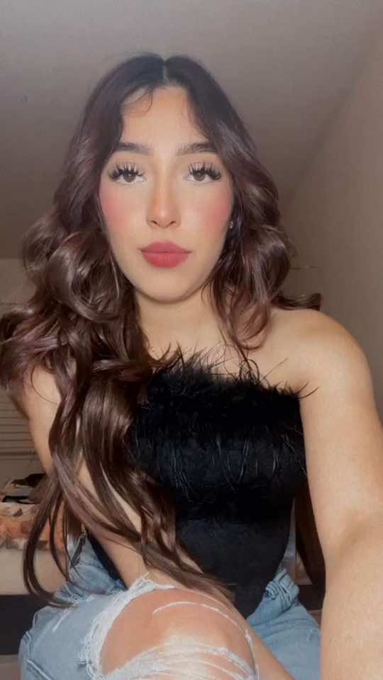 @Jehnni🌻