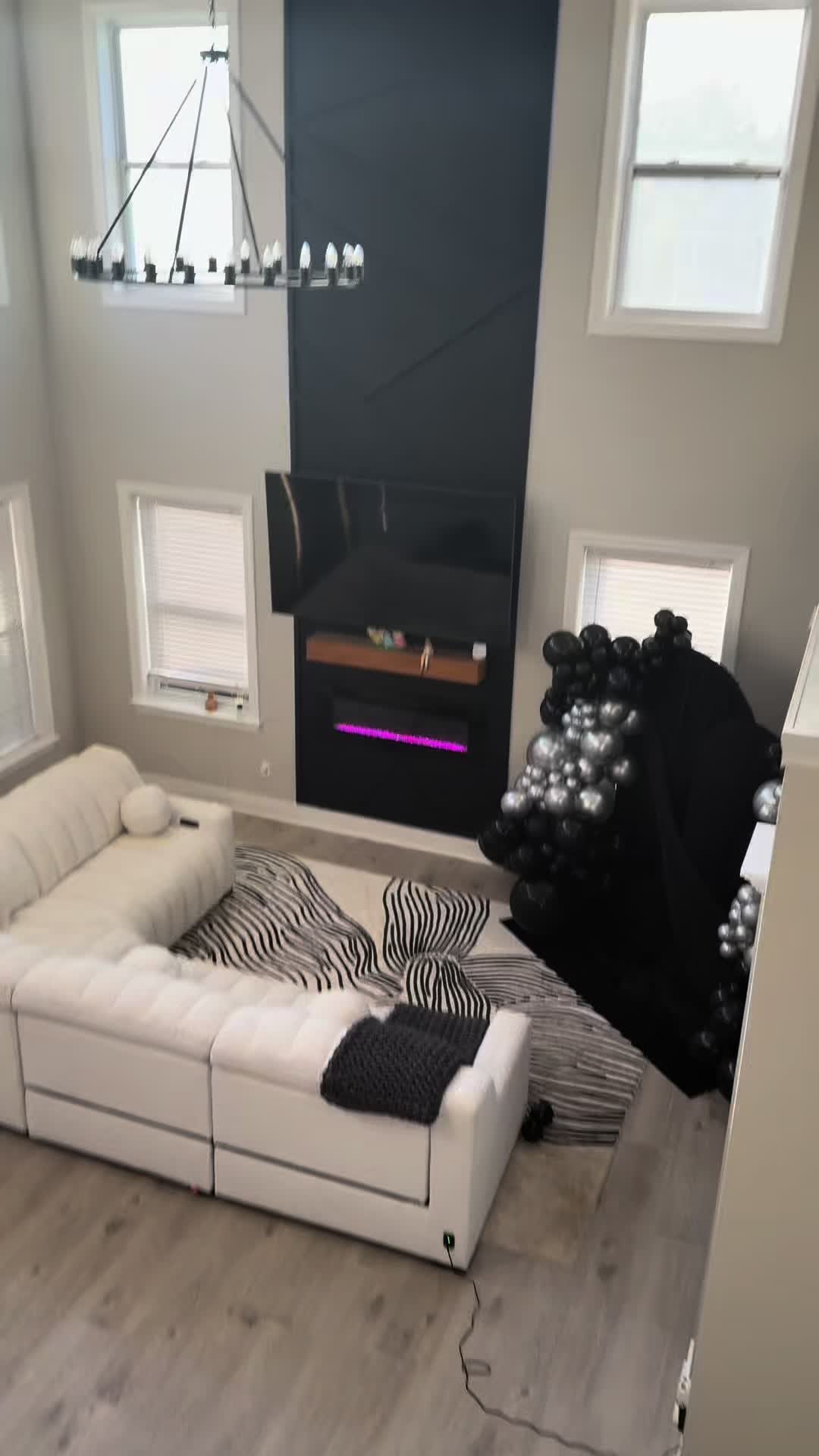 @lavishlivingatl
