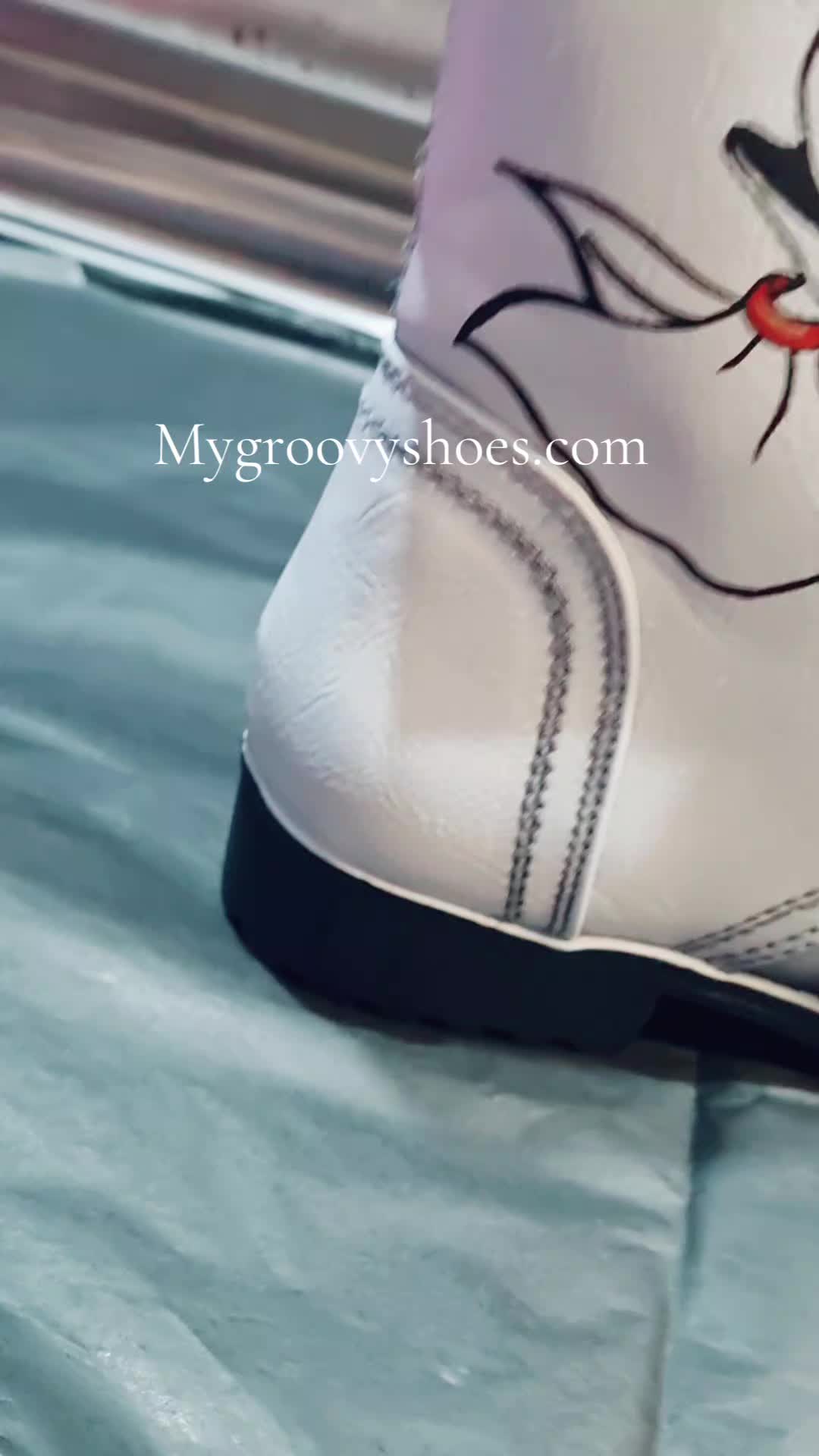 @Ghoulishshoes