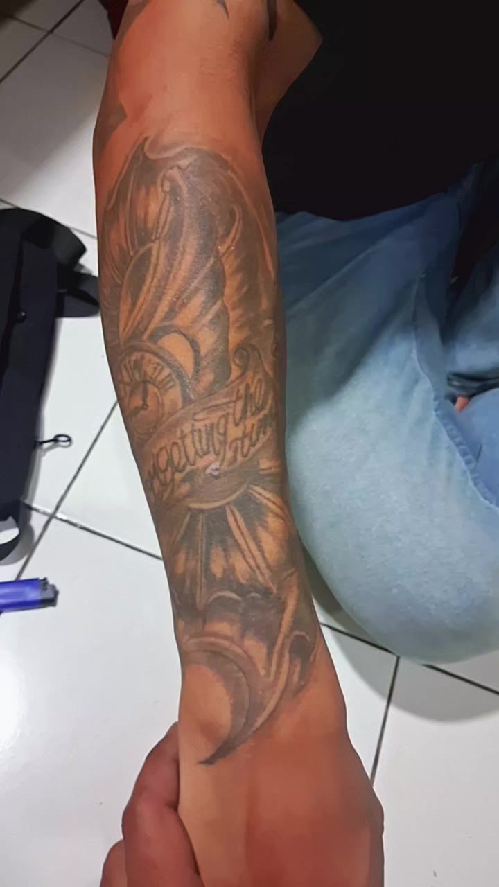 @Chey art tatto
