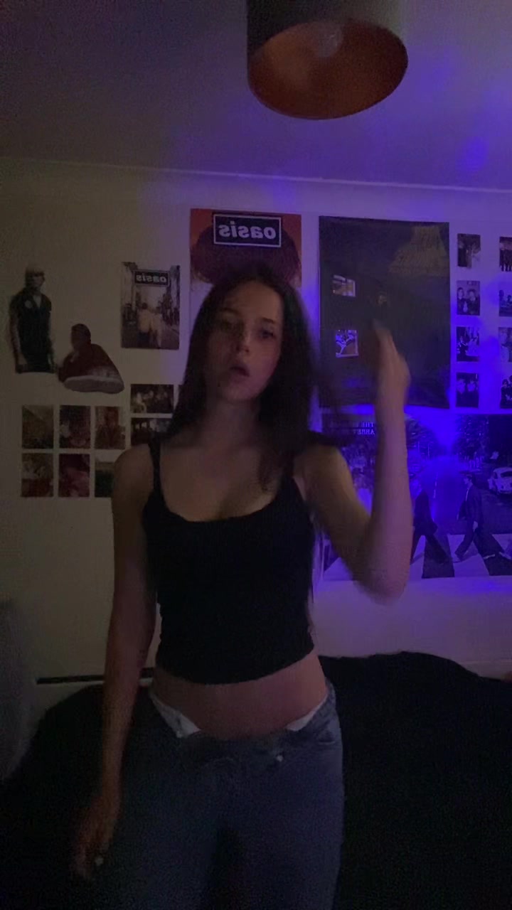 @✦𝐸𝑚𝑒𝑙𝑖𝑒 🐞