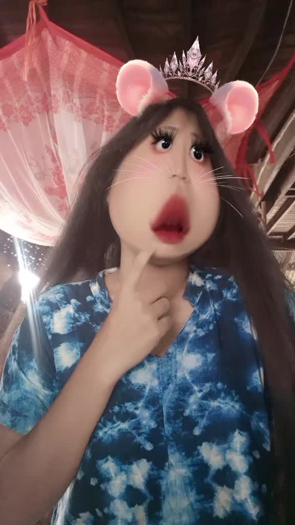 @THIRI SHWE SIN
