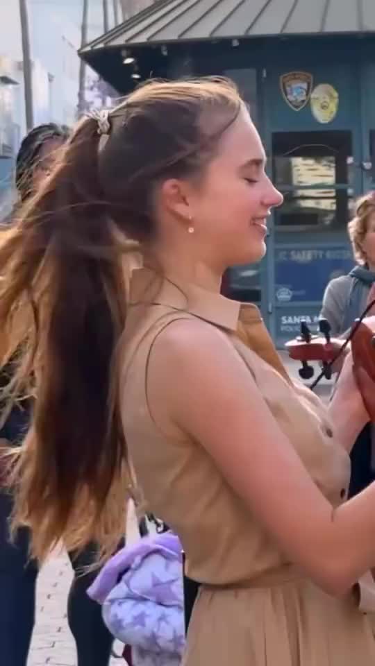 @Karolina Protsenko