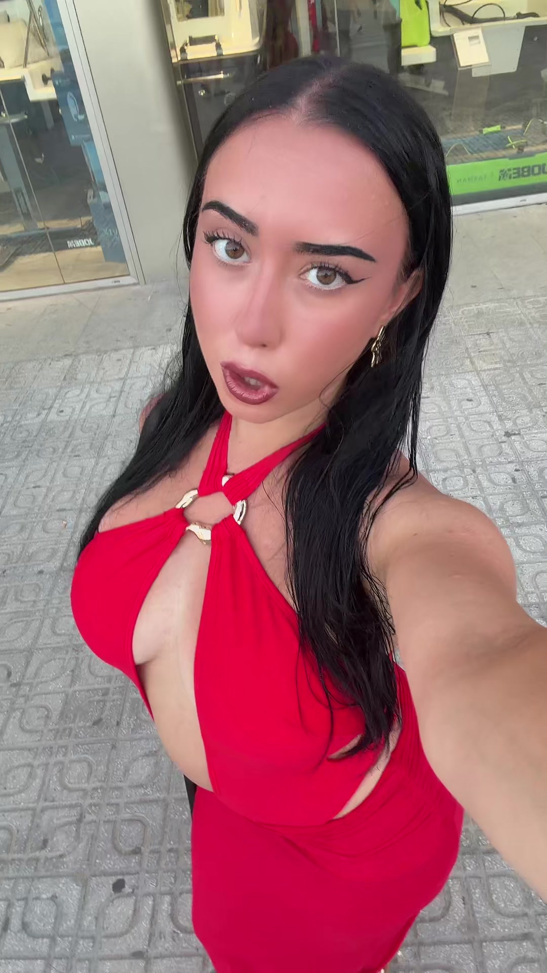 @Ainelyalcontrario