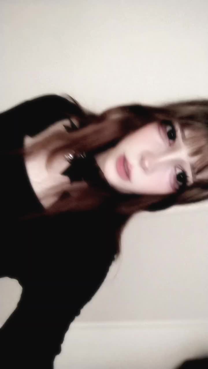 @:x