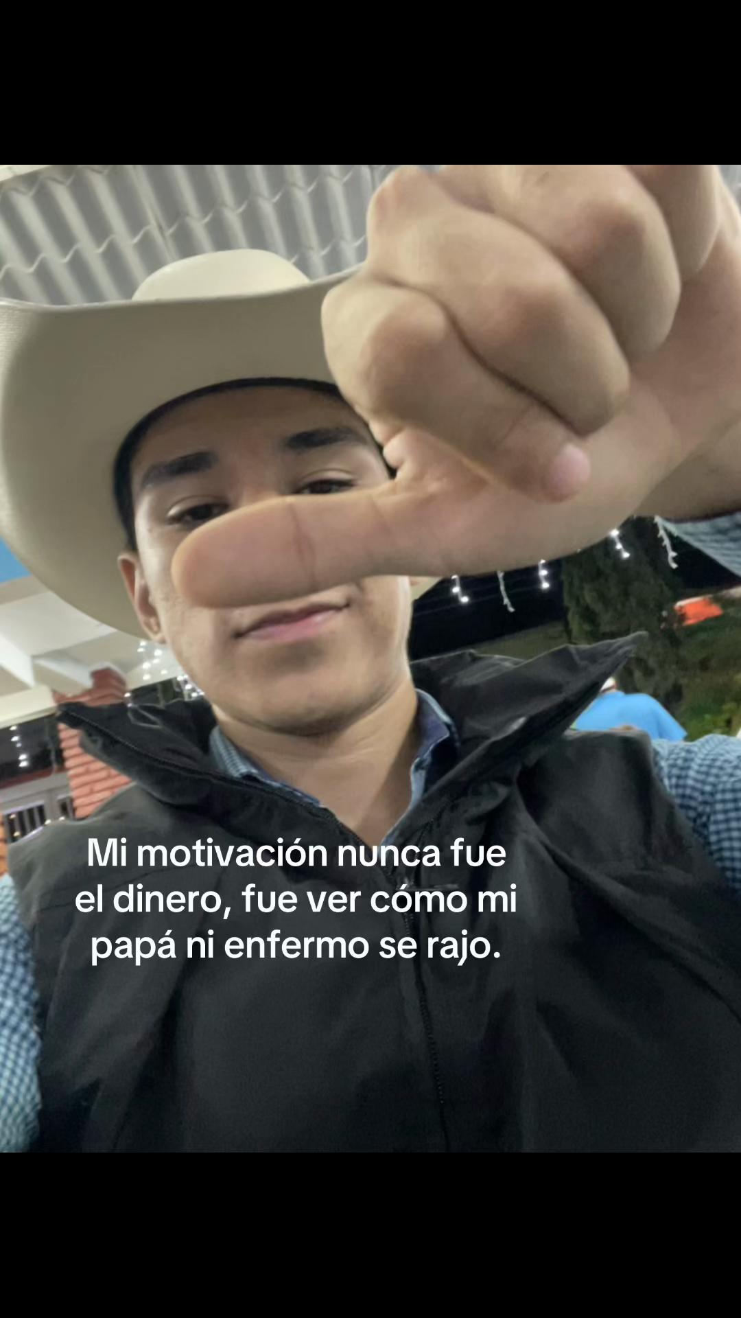 @Adrián__v_v