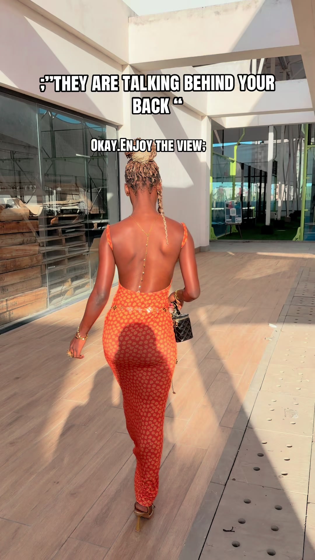 @️