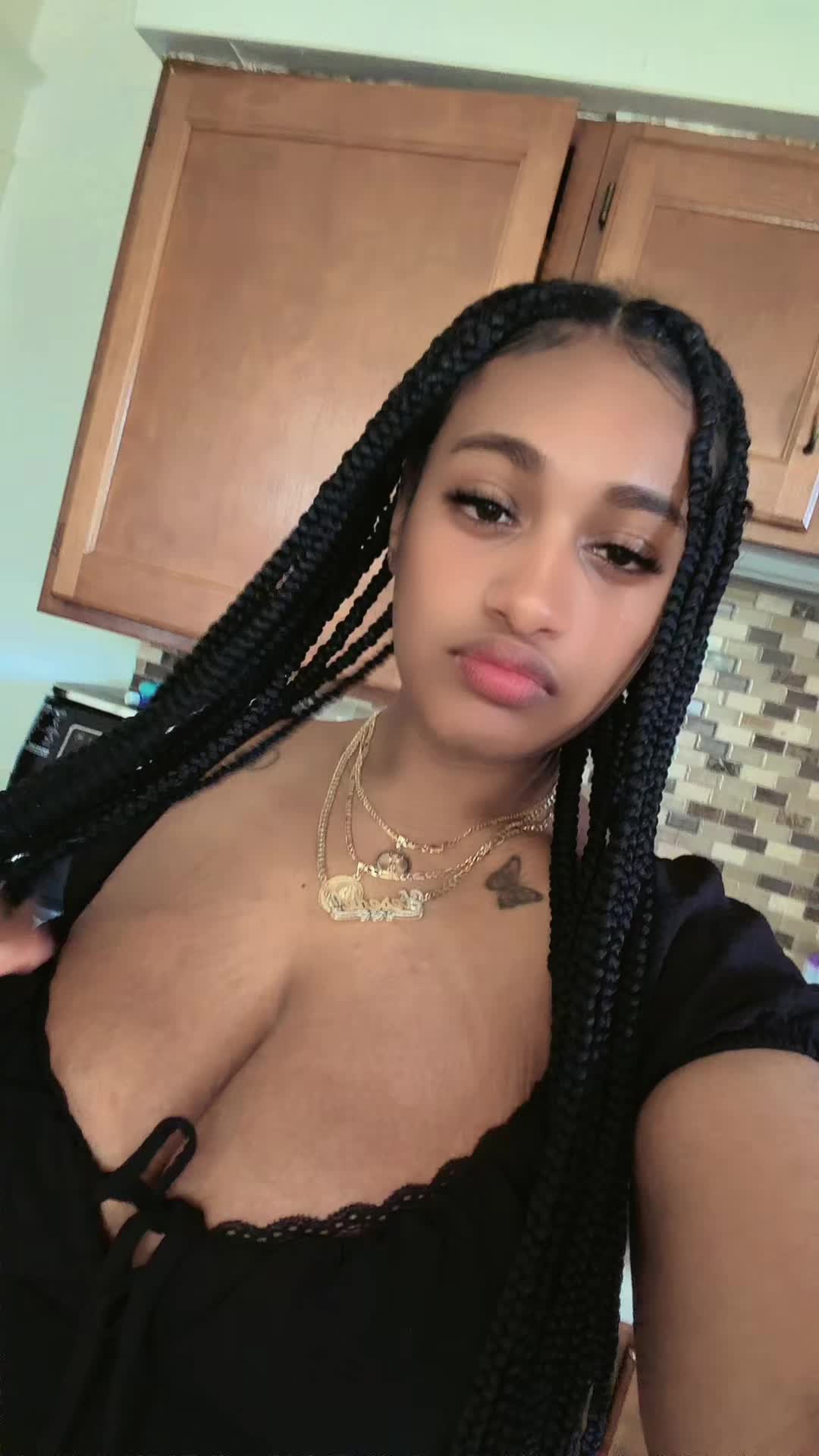 @👑🫦