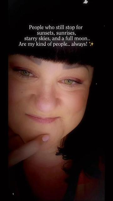 @🇨🇦 Karen Hamilton 🩵💜🩷