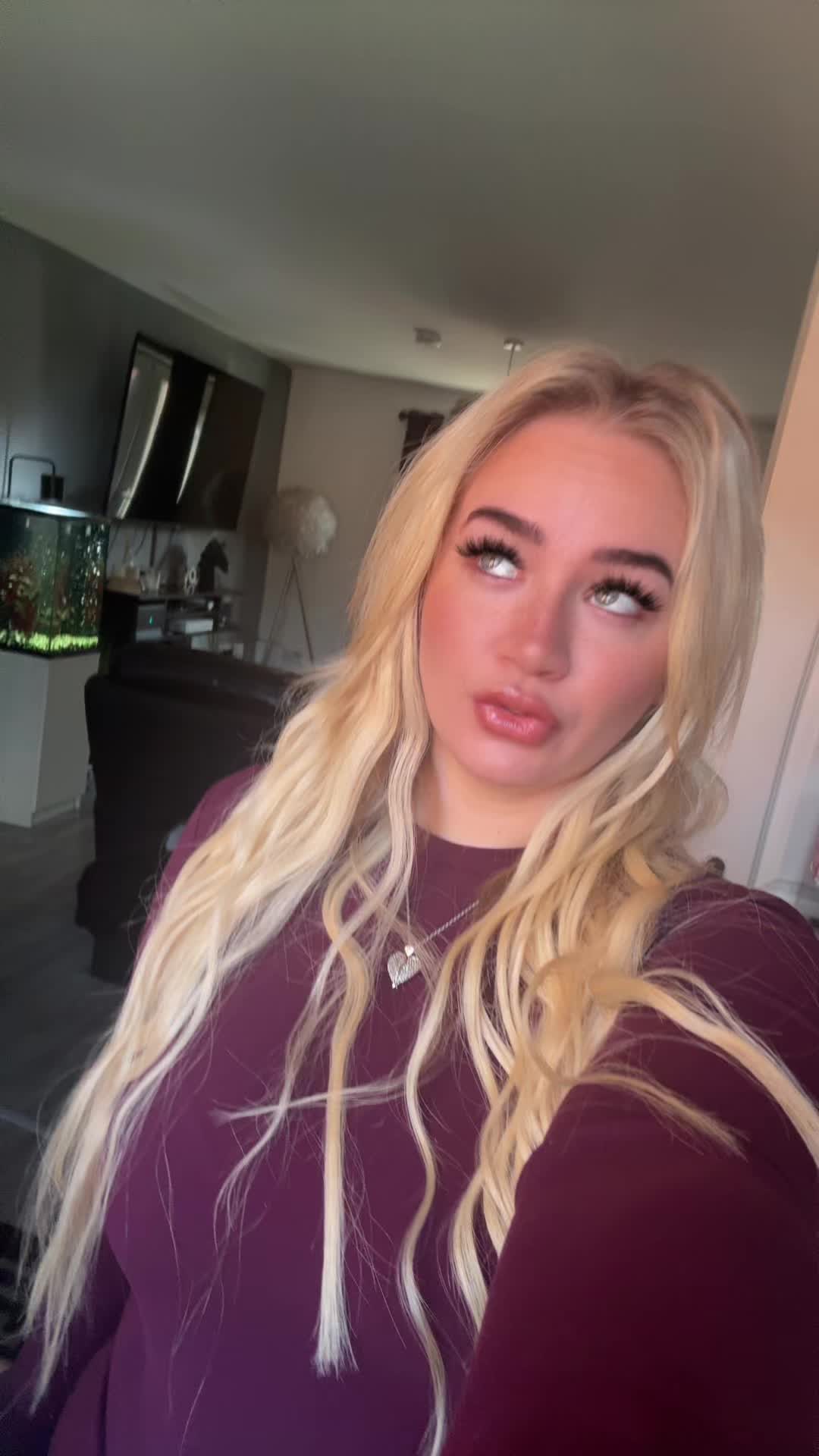 @Official_Elleshaaa