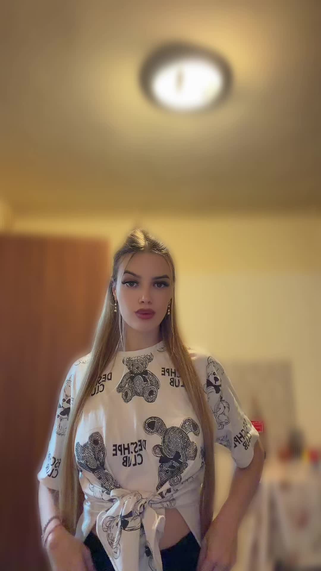 @Larisa AL