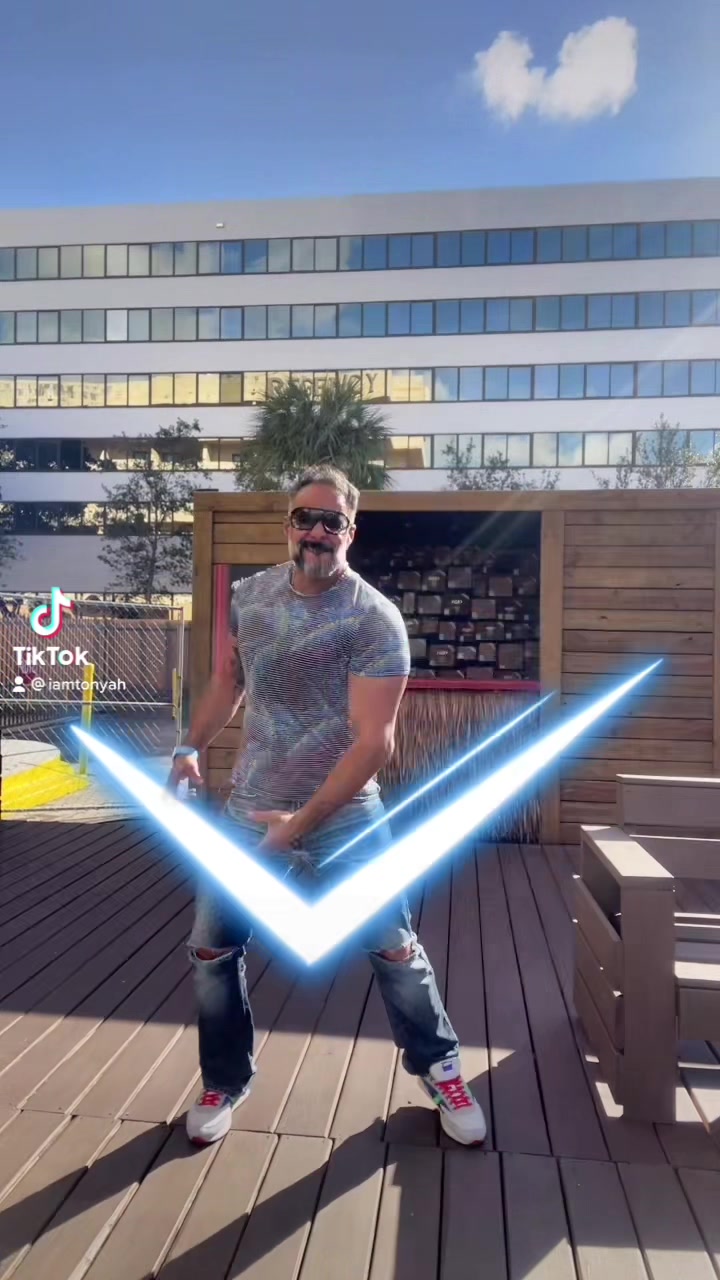 @TonyAlvarez