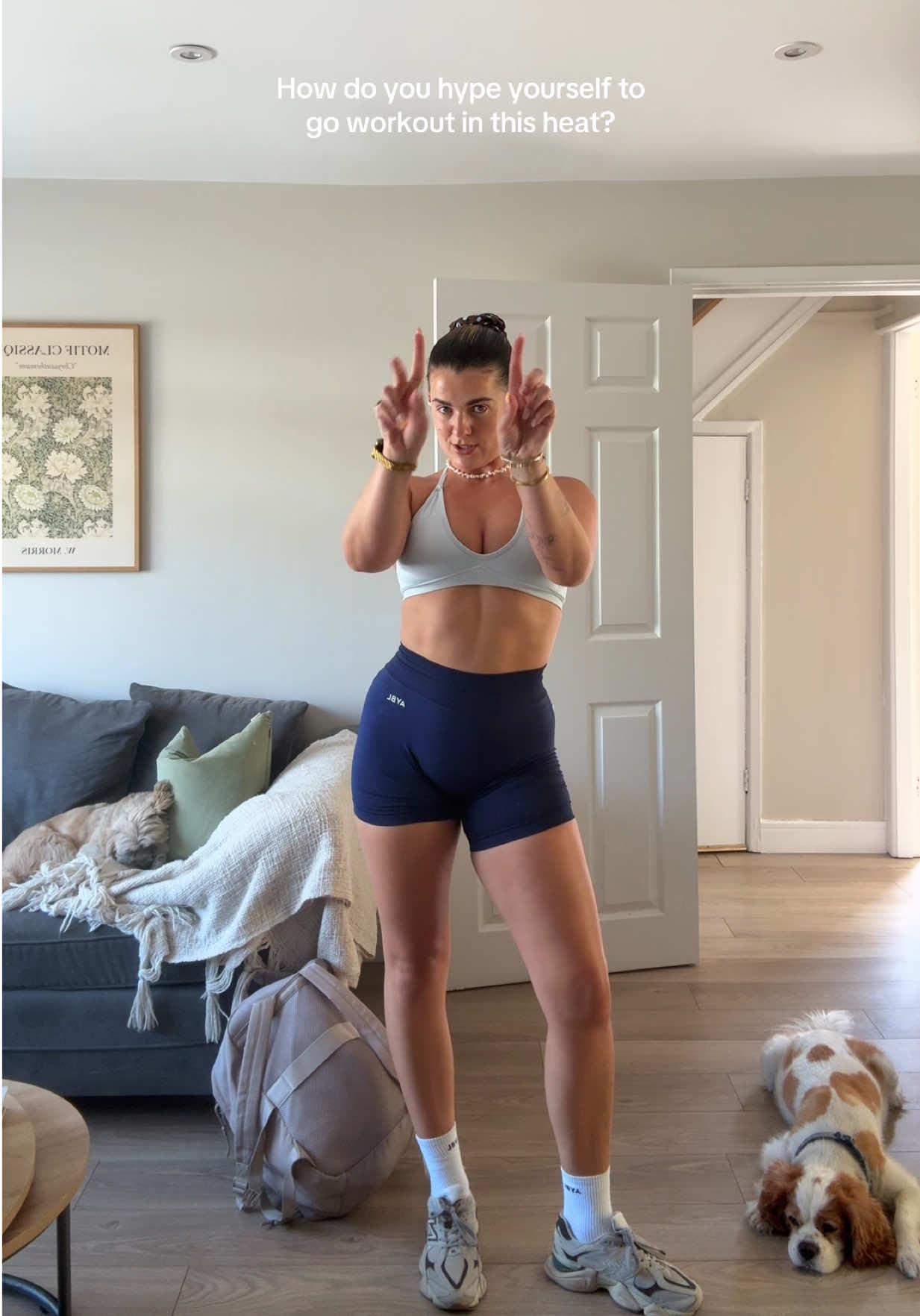 @elbuckles