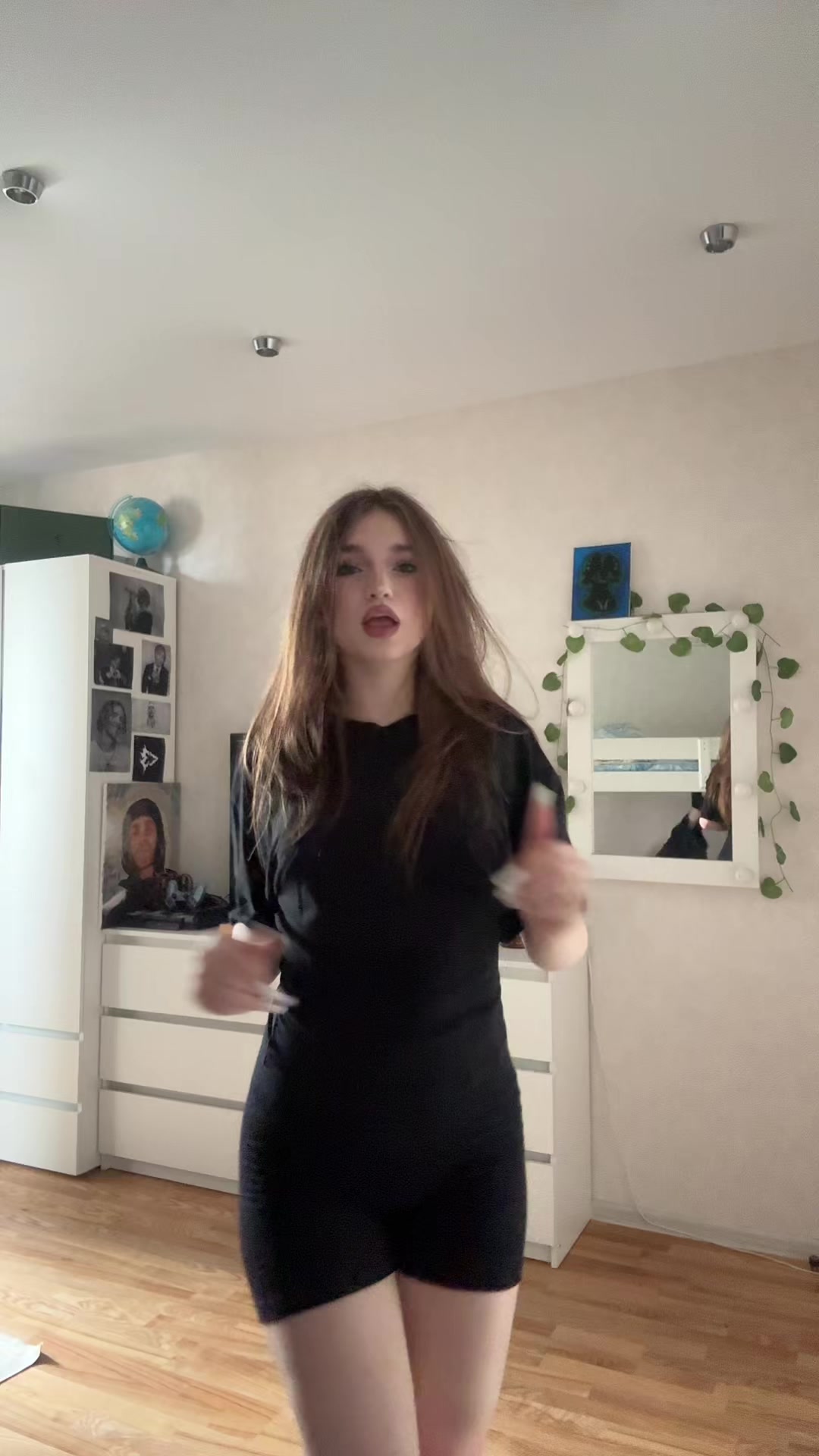@полиникса