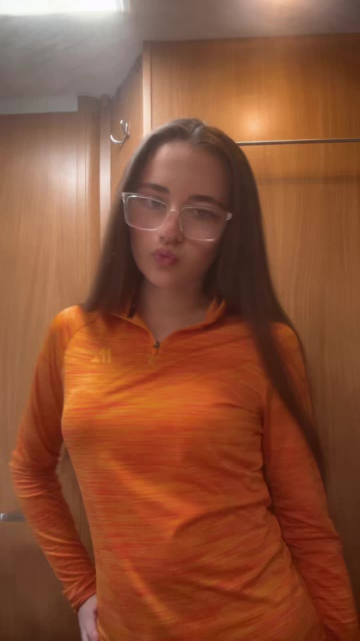 @Leona13
