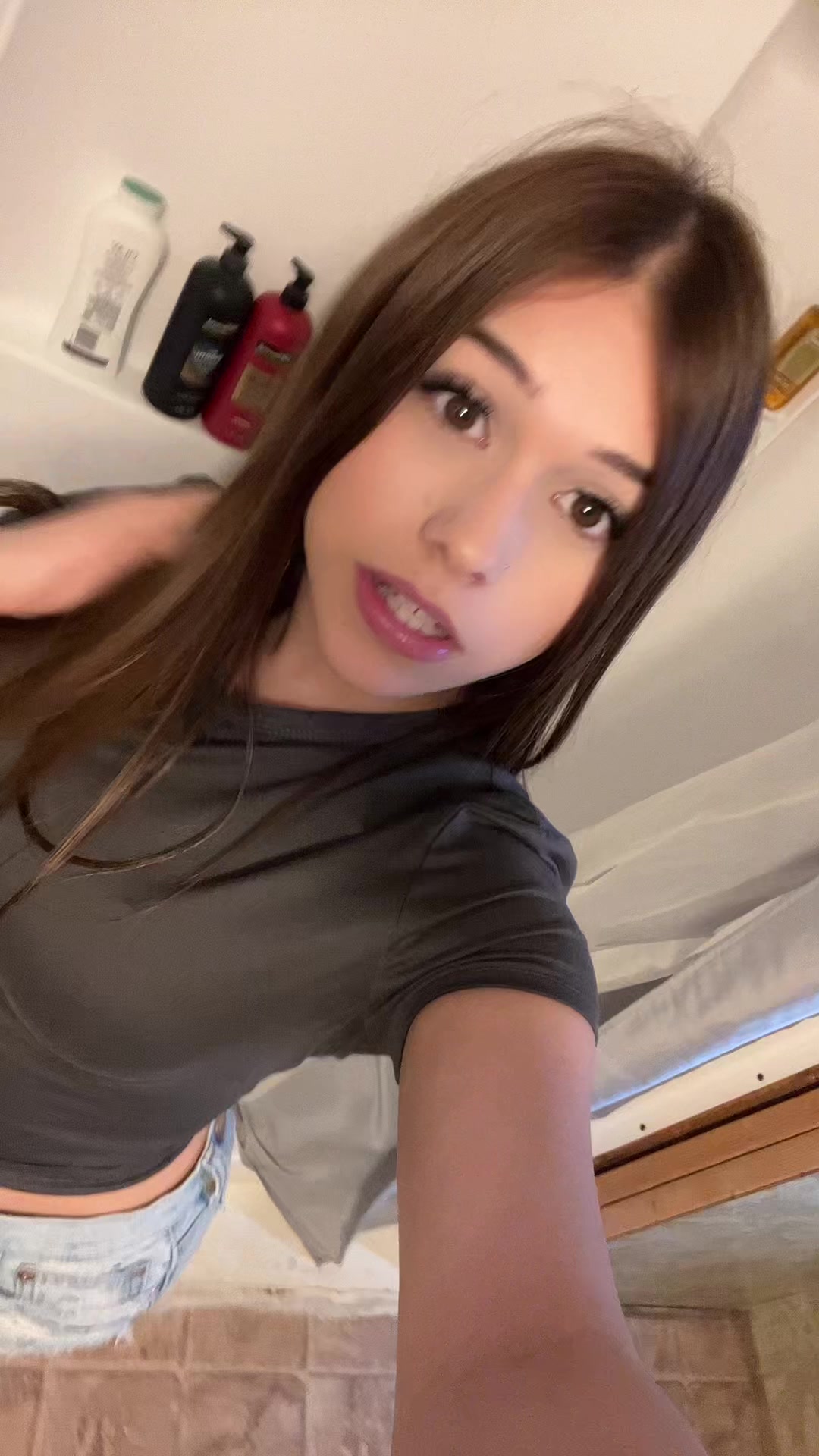 @𝒜 ᥫ᭡