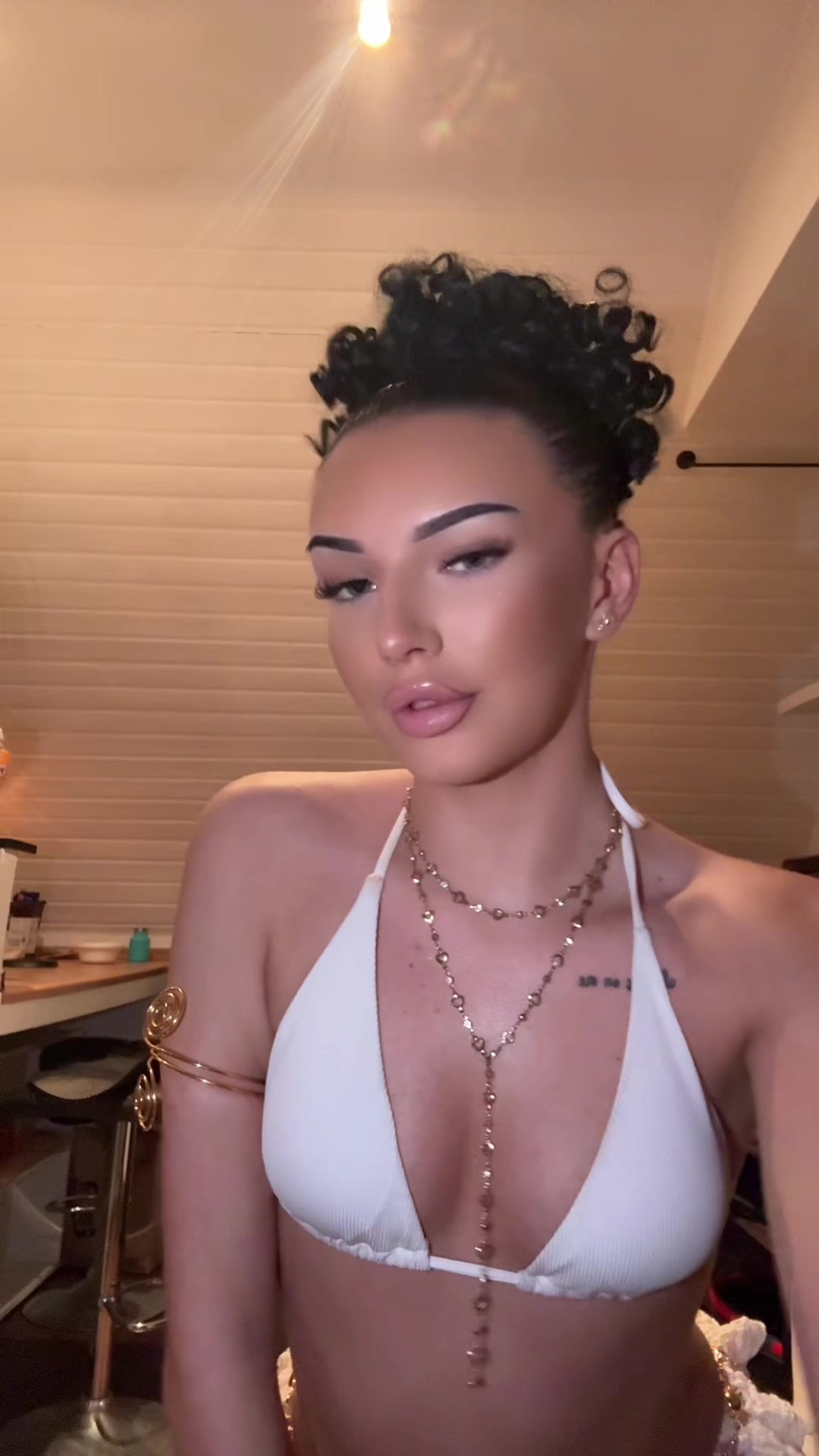 @𝐦𝐢𝐧𝐚