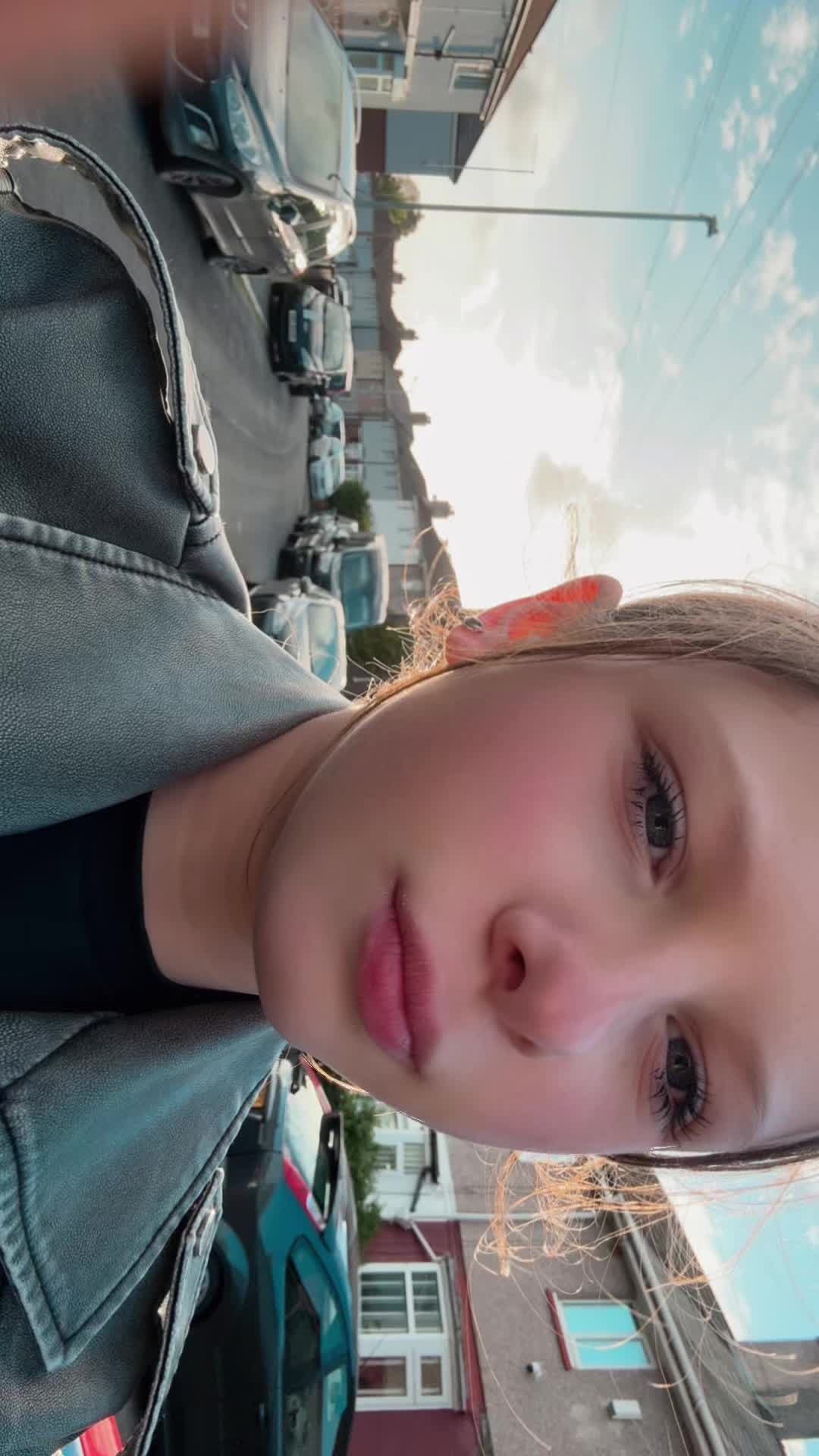 @amelia12