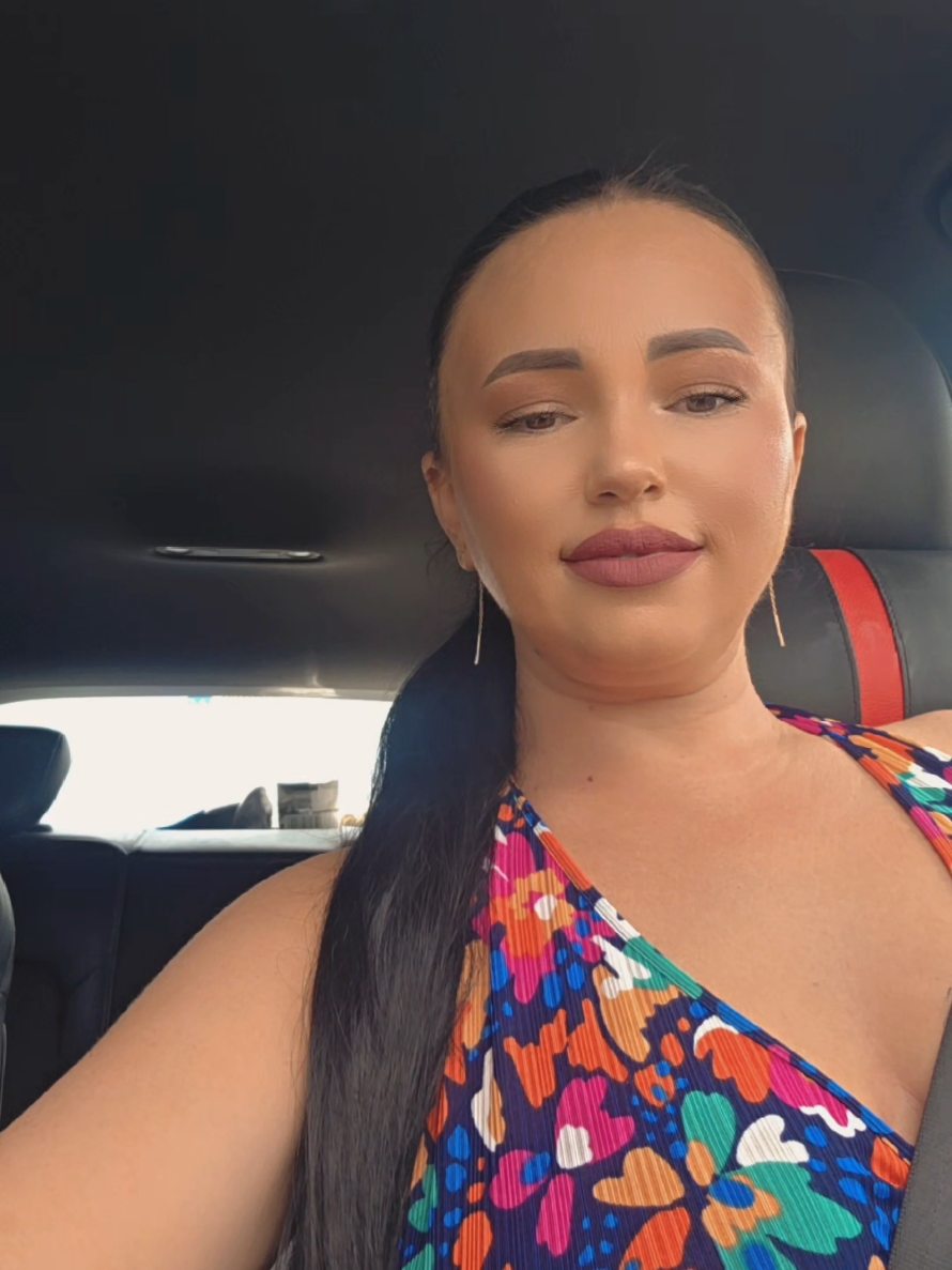 @Adina93