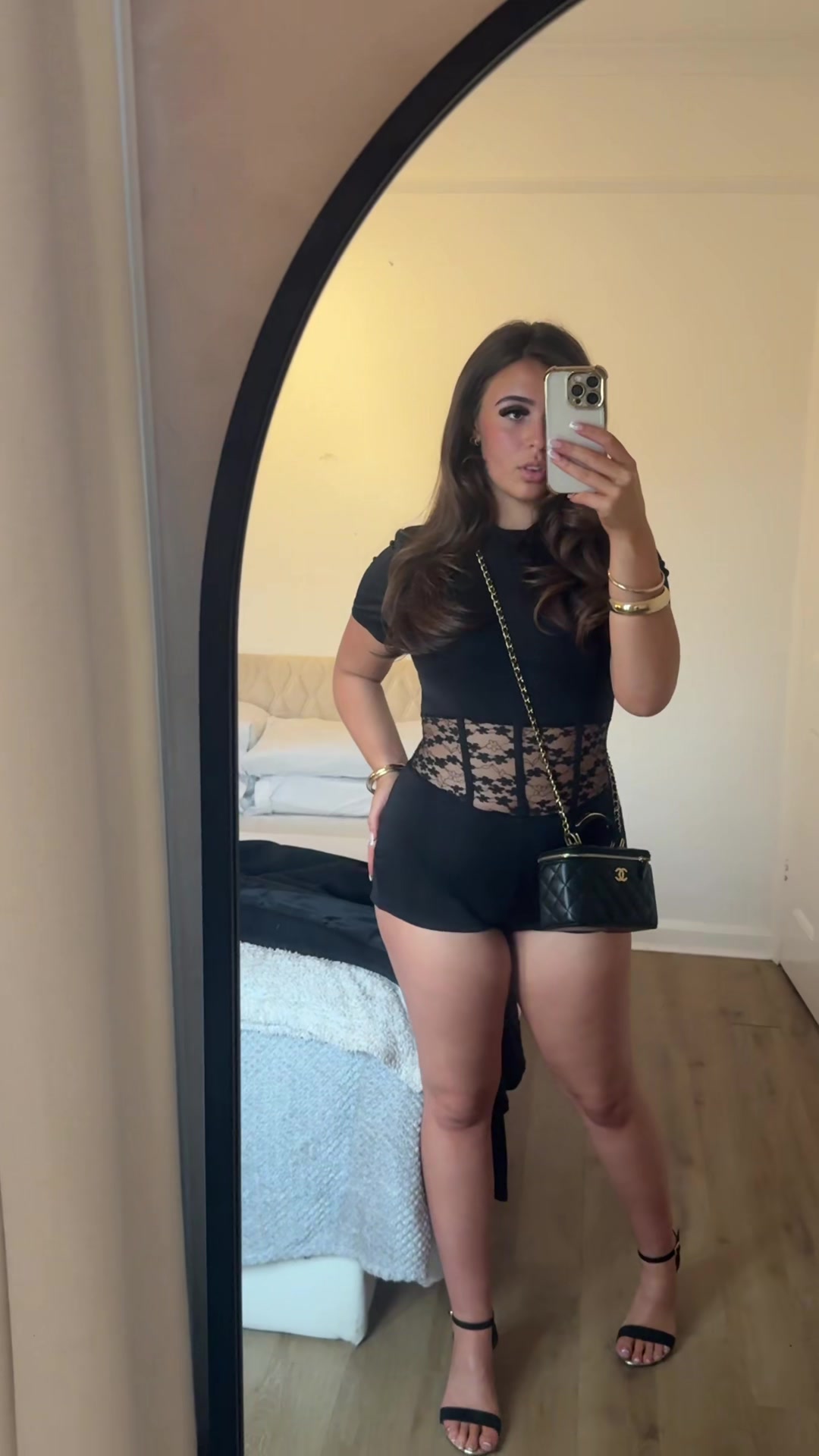 @bella lily
