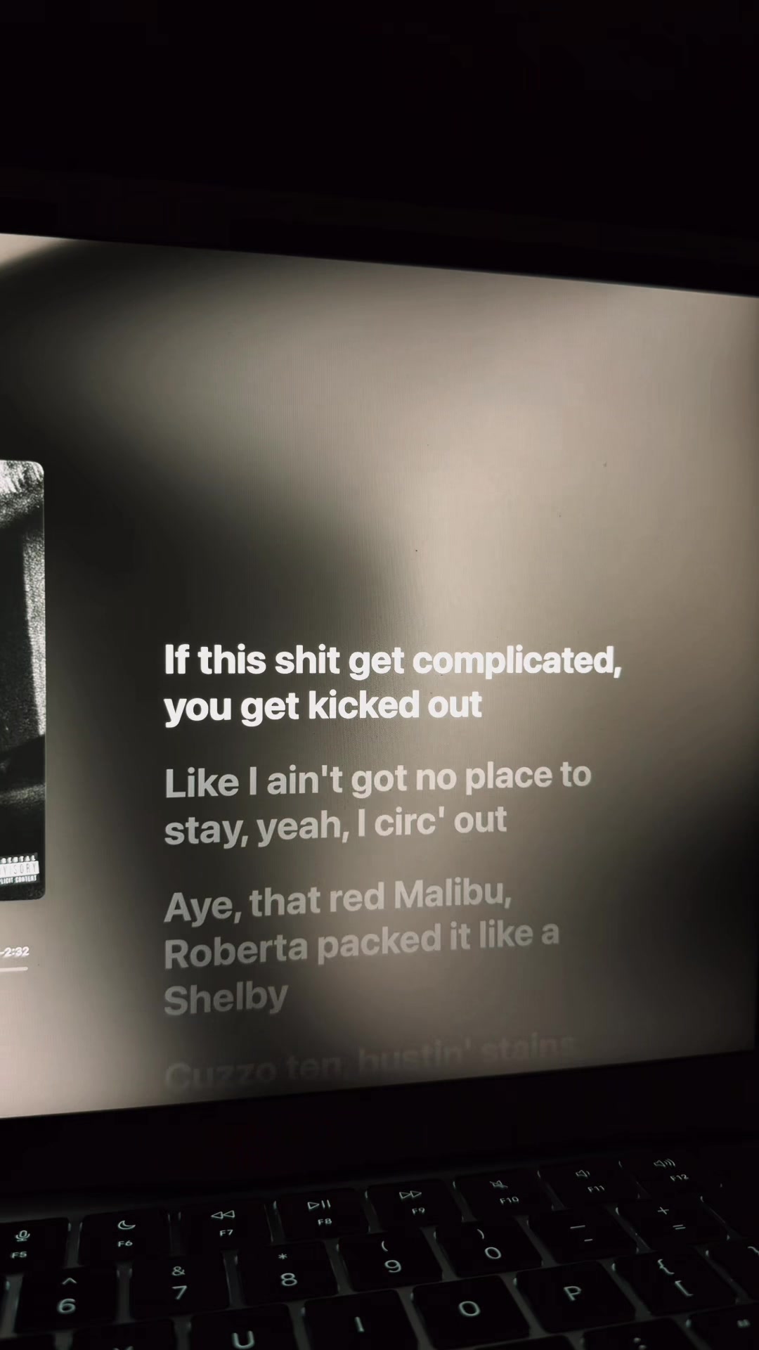 @🎧