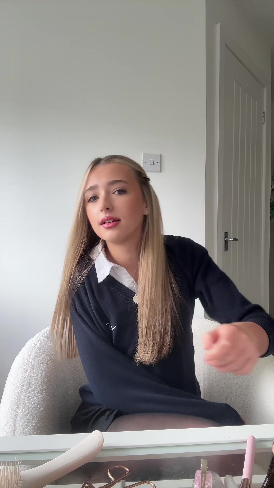 @phoebe louise