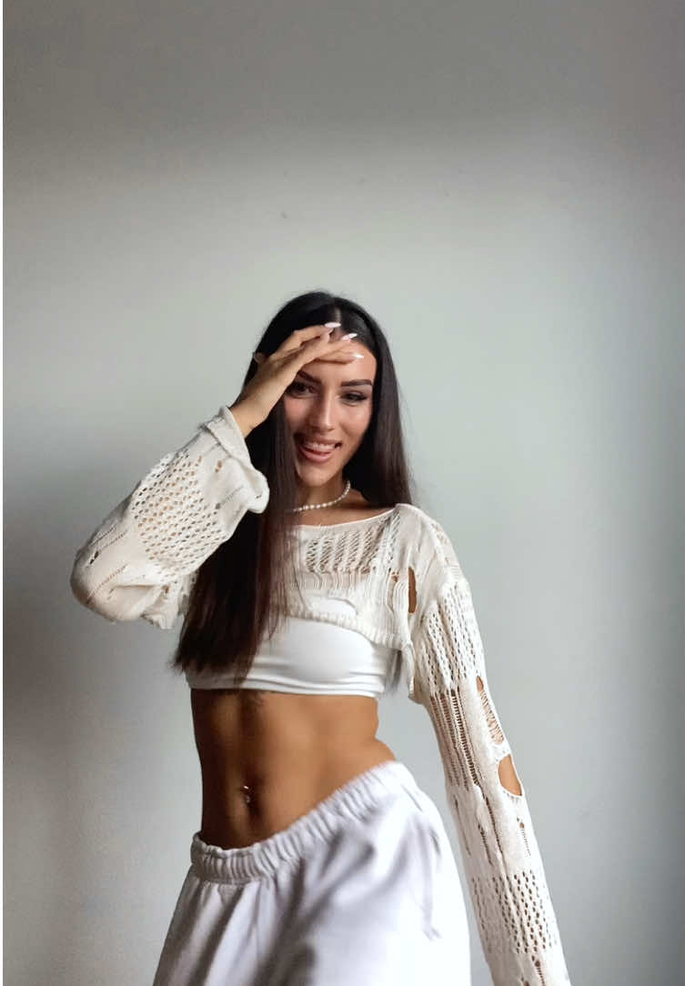 @katieee