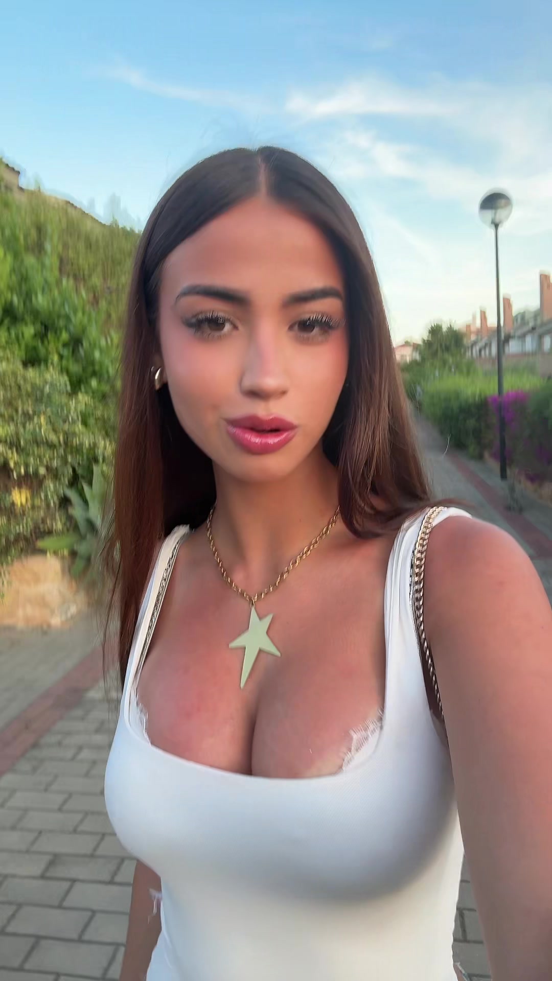 @Maybealexandraa
