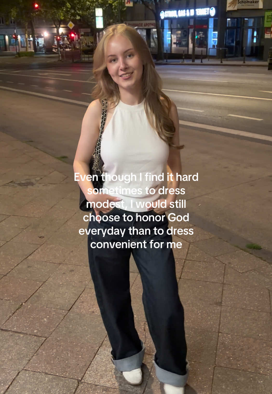 @feechenrina