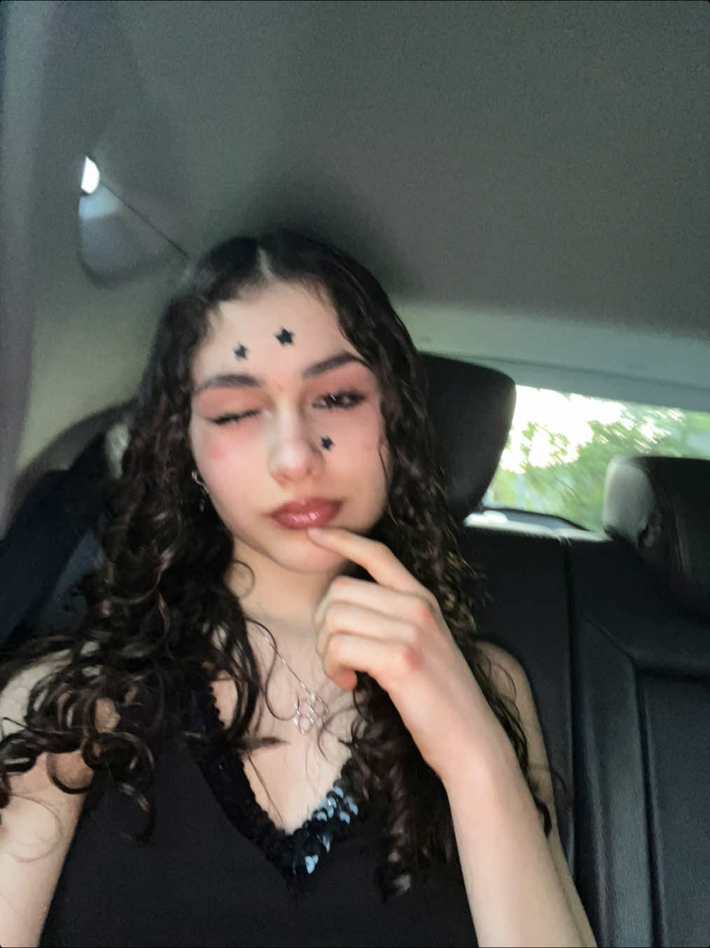 @De_sy🌟