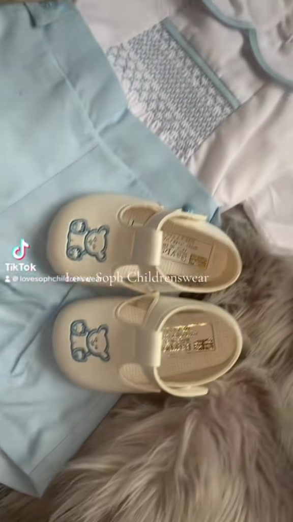 @LoveSophChildrenswear