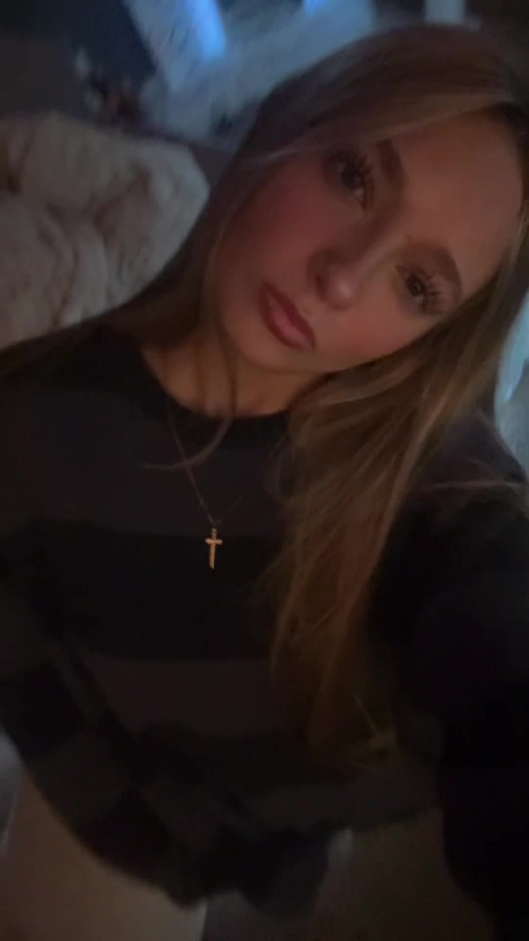 @✩
