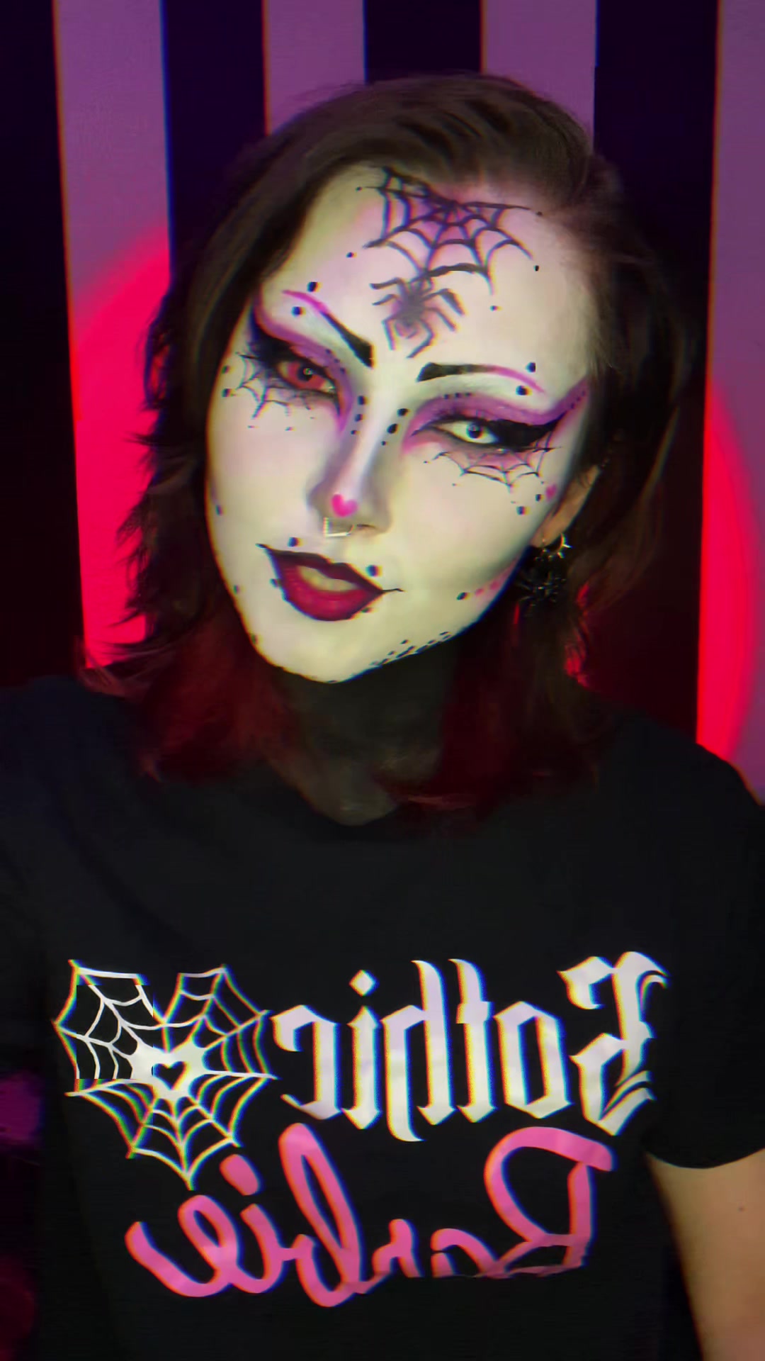 @✨Weird0✨