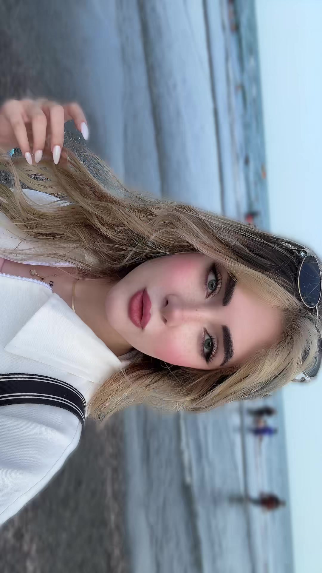@thisyegane