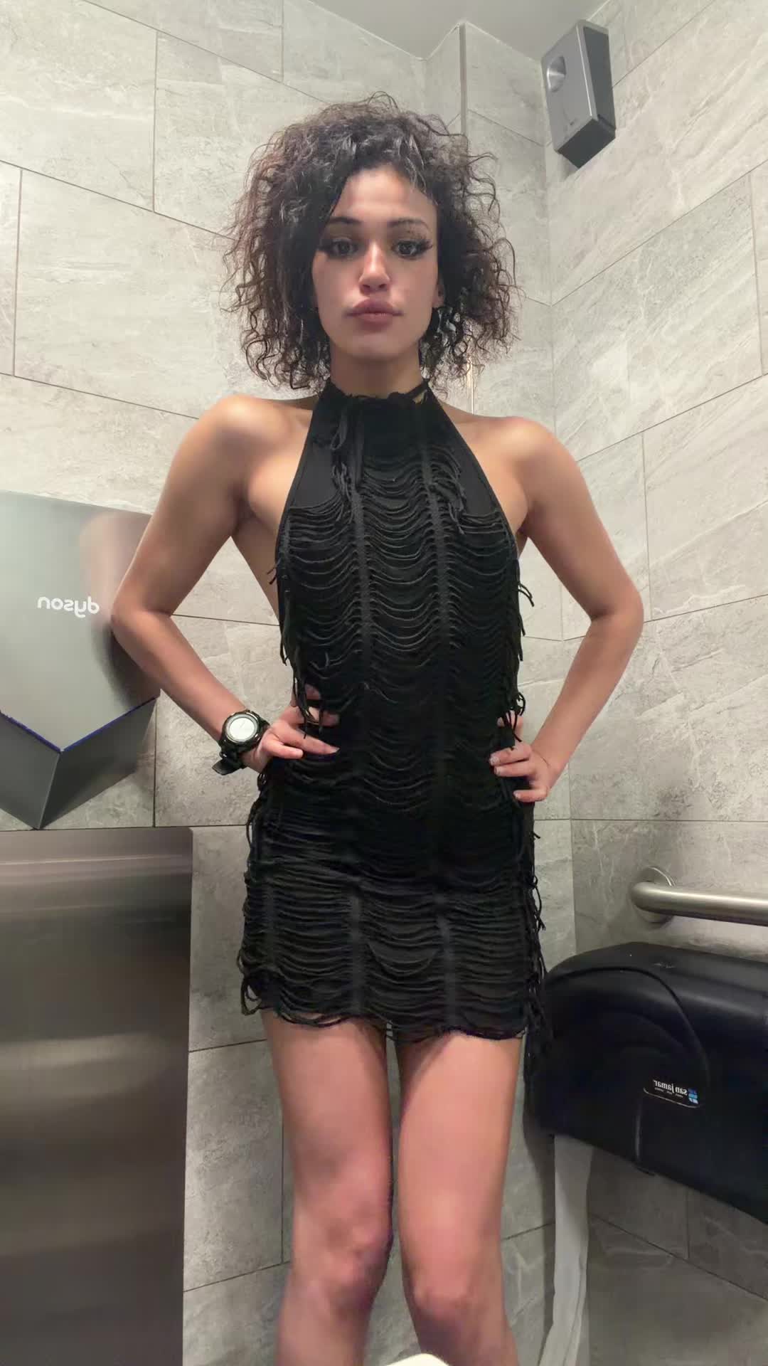 @Ayalien2