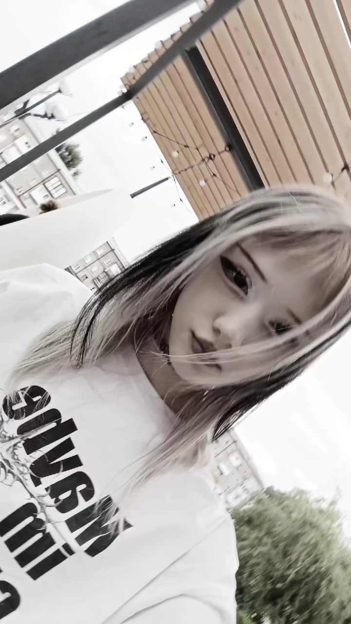 @✧・゚: *✧・゚:*