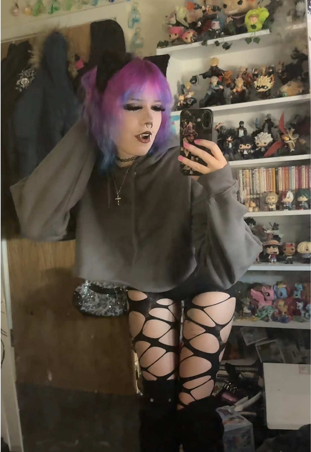 @✩