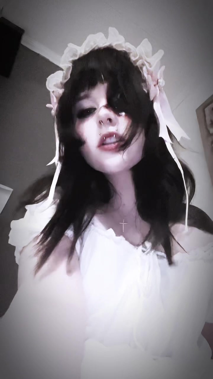 @ℭ𝔦𝔢𝔩𝔓𝔥𝔞𝔫𝔱𝔬𝔪𝔤𝔦𝔳𝔢