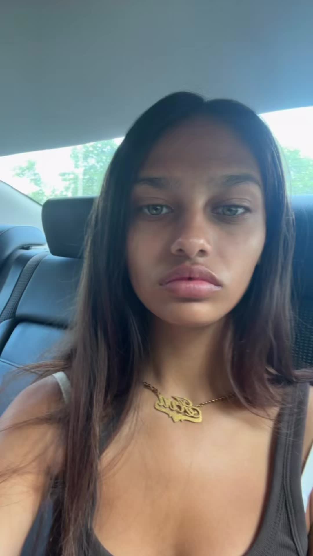 @Vaeliqur