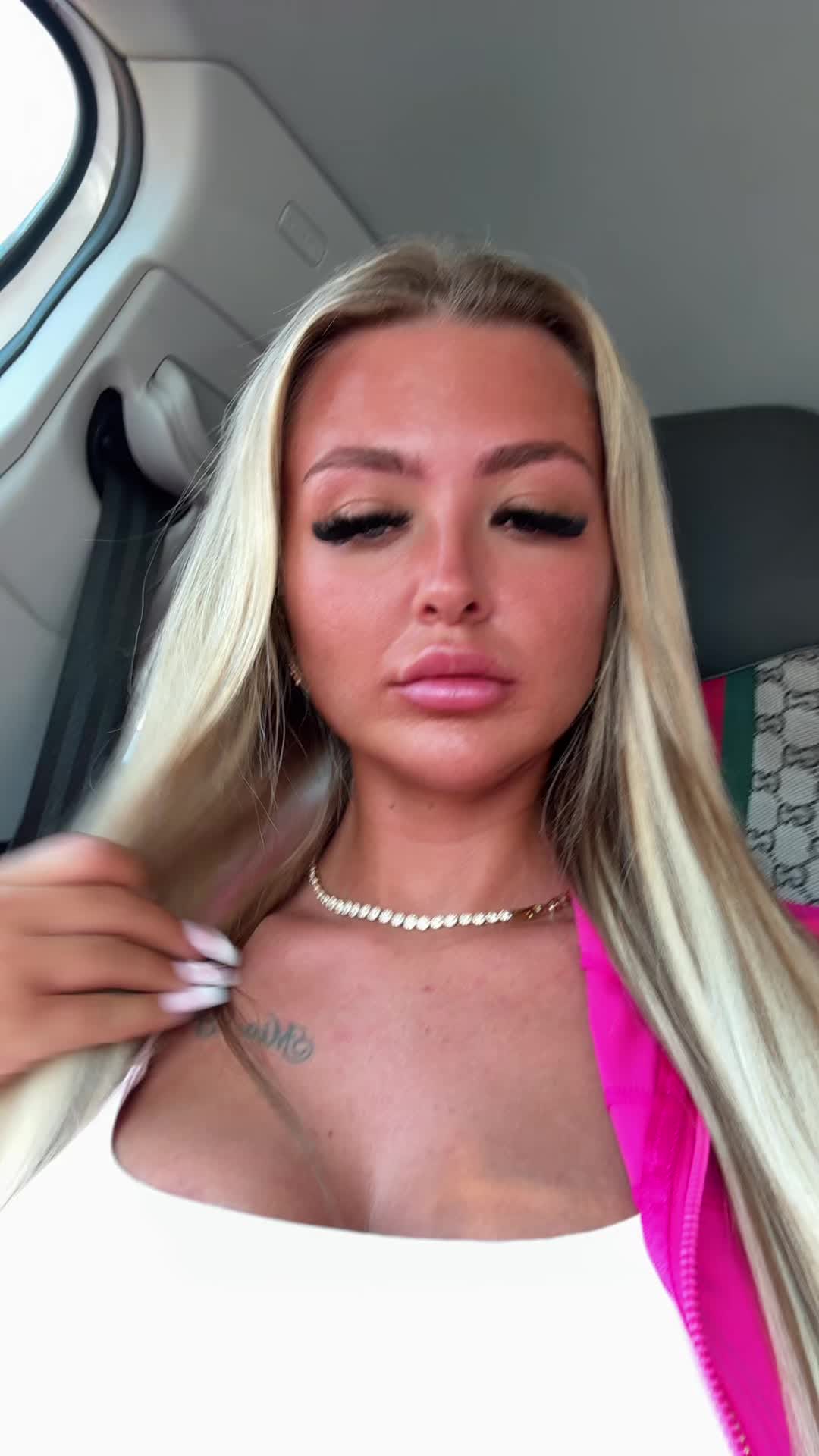 @𝕲𝖊𝖒𝖒𝖆 𝖑𝖔𝖚👑