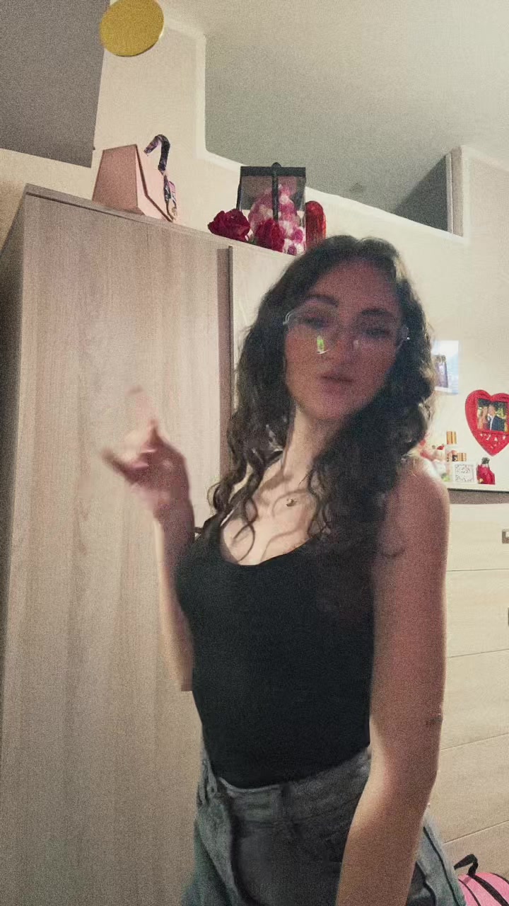 @Sharuzza
