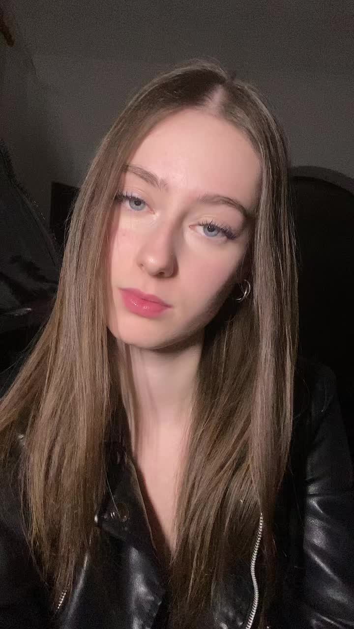 @Vivii👸🏻