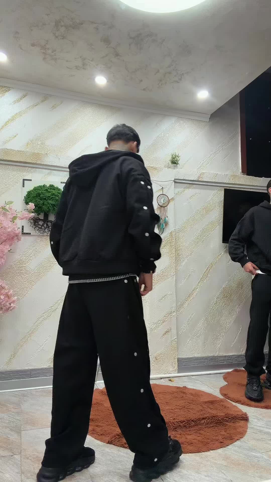 @Lazăr666